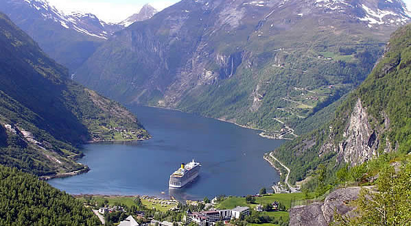 Geirangerfjord, Noruega. Autor y Copyright Marco Ramerini