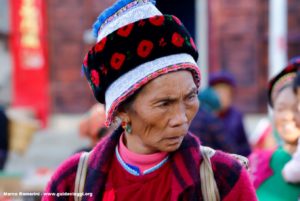 Mujer, Zhoucheng, Yunnan, China. Autor y Copyright Marco Ramerini,.,