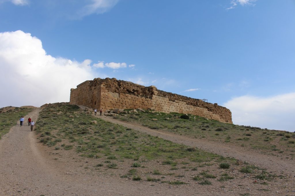 Fortaleza de Tall-e Takht, Pasargade, Irán. Autor y Copyright Marco Ramerini.