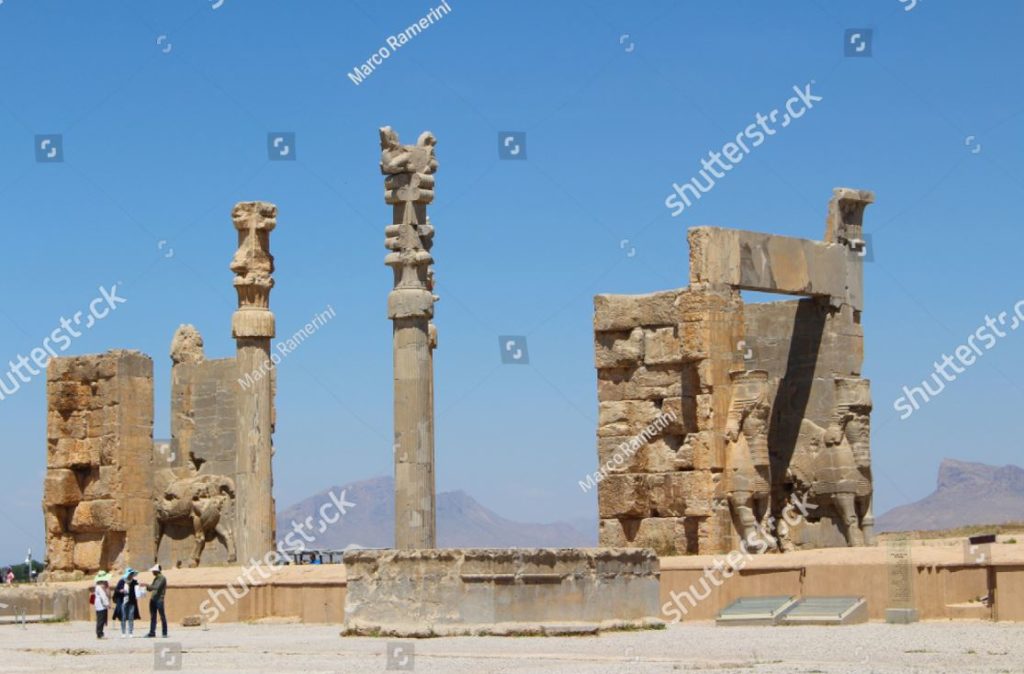 Persépolis. Puerta de todas las naciones. Ruinas de la capital ceremonial del imperio persa (imperio aqueménida), Irán. Autor y Copyright Marco Ramerini.