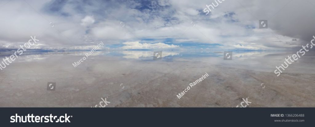 Reflexiones sobre el Salar de Uyuni, Bolivia. Autor y Copyright Marco Ramerini.