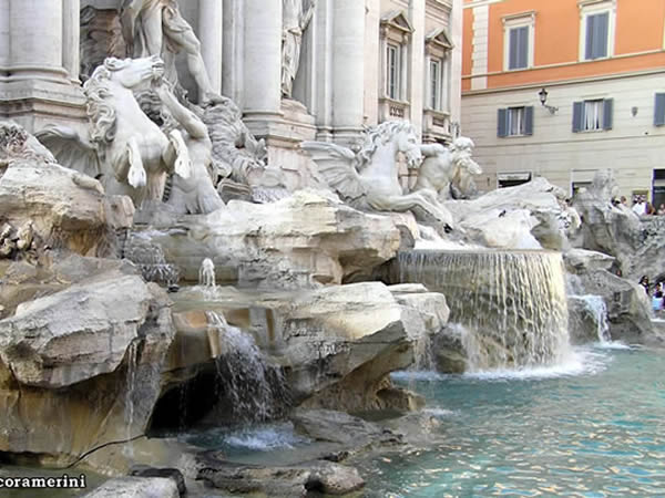 Fontana de Trevi, Roma, Italia. Autor y Copyright Marco Ramerini